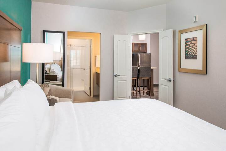 Staybridge Suites Pecos by IHG