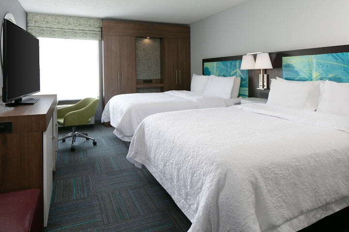 Hampton Inn Iowa City / Coralville