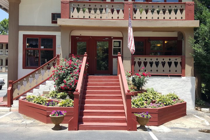 Hotel 6 of 34