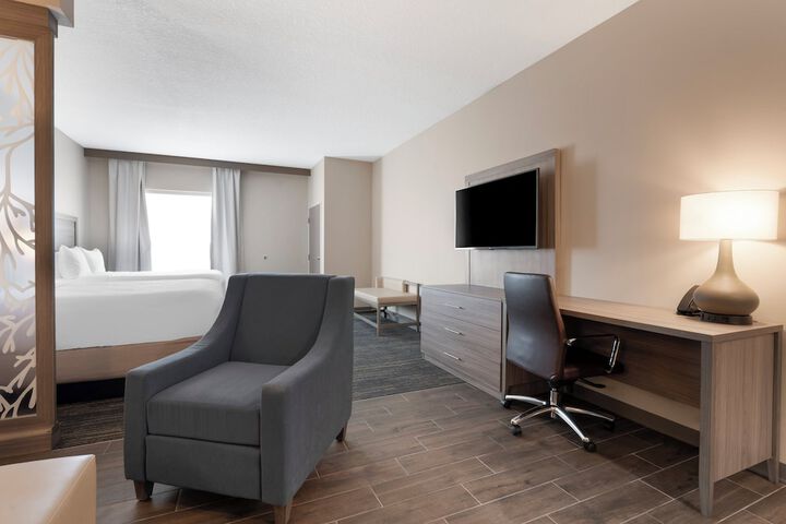 Room 19 of 39
