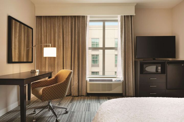 Room 31 of 48