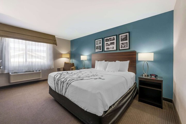 Sleep Inn & Suites Hays I-70
