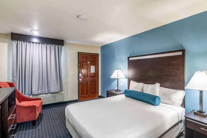 Room 28 of 37