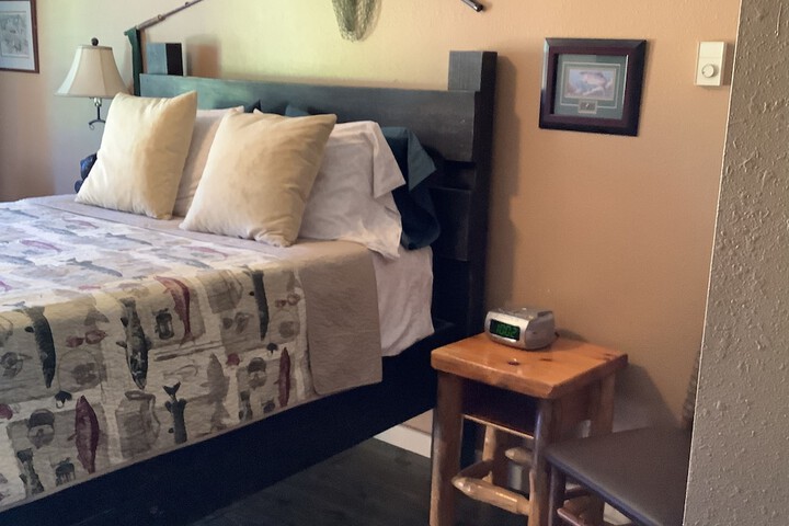 Room 127 of 200