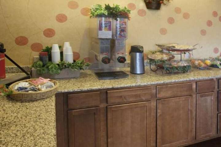 Breakfast/Coffee Service 14 of 14