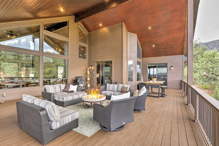 AZ Rim Retreat in Pine W / deck Hot Tub & Views!