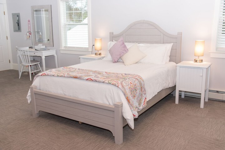 Room 25 of 113