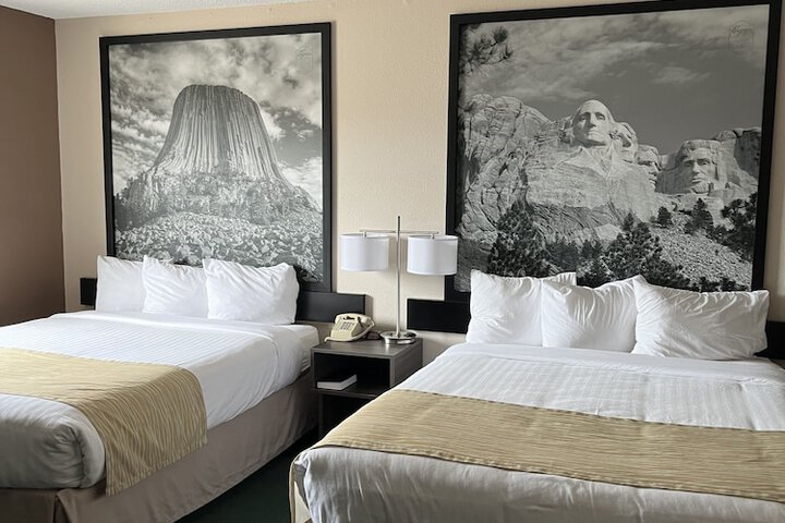 Room 9 of 26