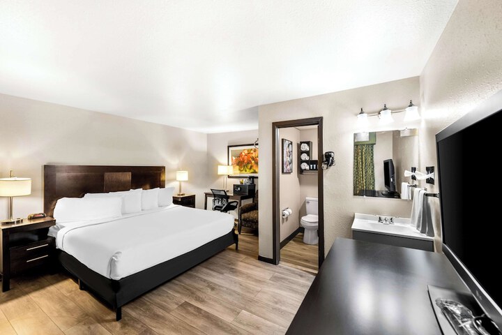 Room 38 of 42