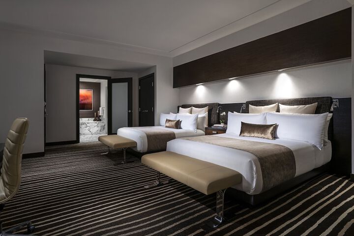 Room 49 of 210