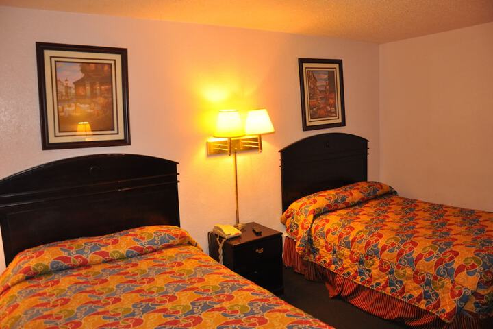 Room 8 of 14