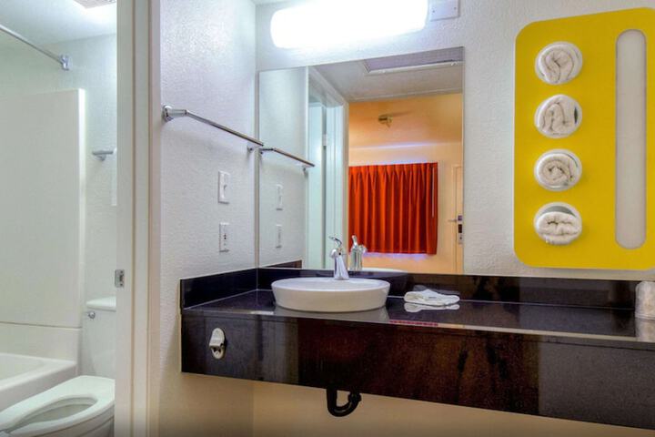 Motel 6 Pomona CA - Los Angeles