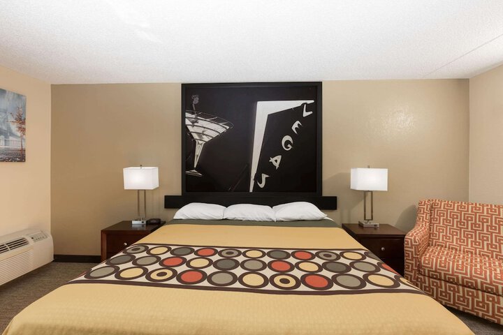 Room 19 of 30