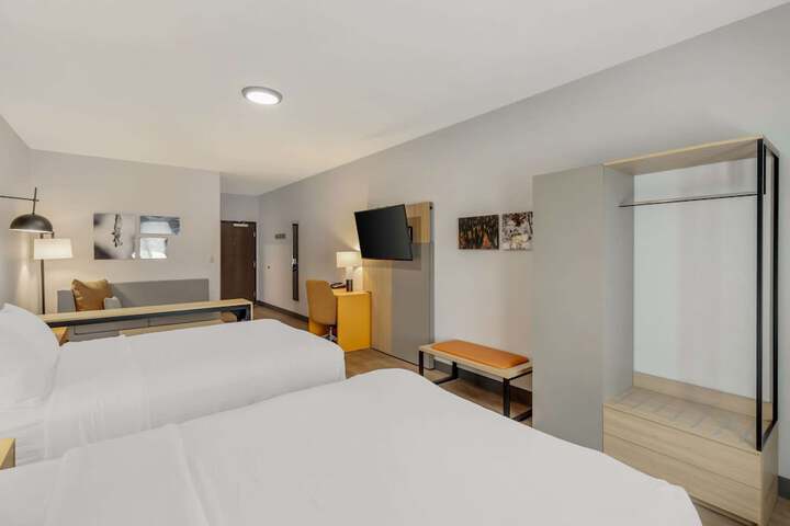 Room 22 of 32