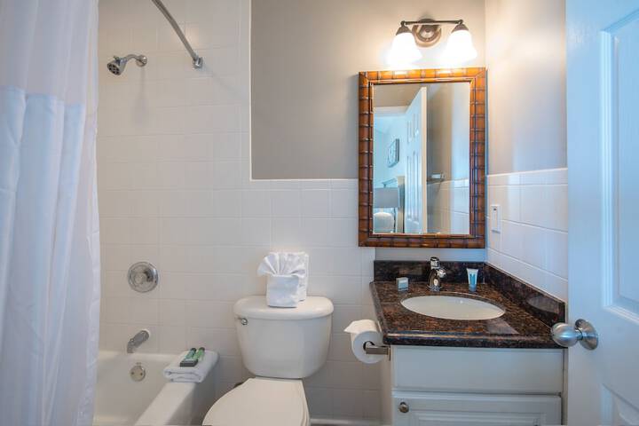 Room 32 of 172