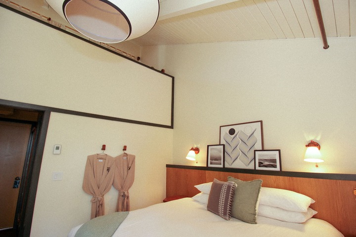 Room 20 of 64