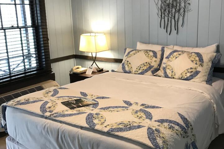 Room 45 of 65