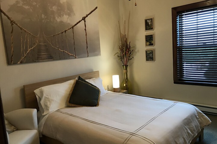 Room 73 of 95