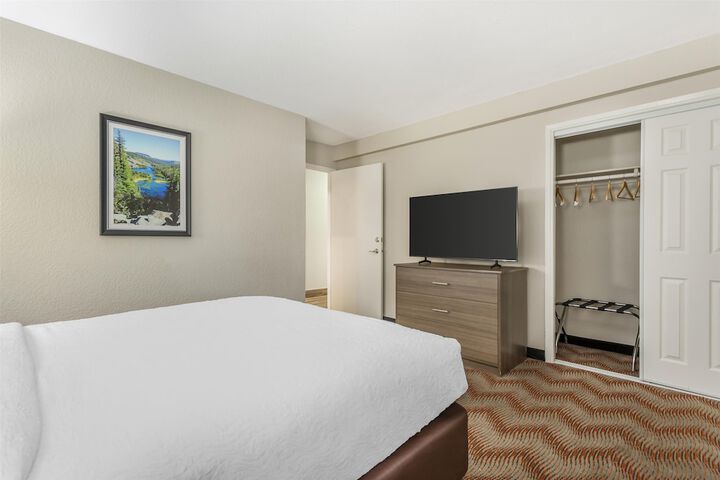Best Western Plus Sonora Oaks Hotel & Conference Center