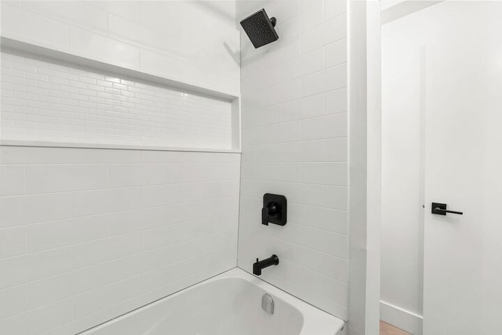 Room 15 of 30