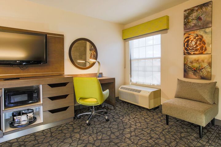 Room 28 of 55