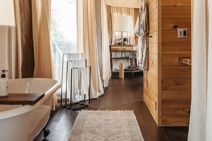 Room 20 of 28
