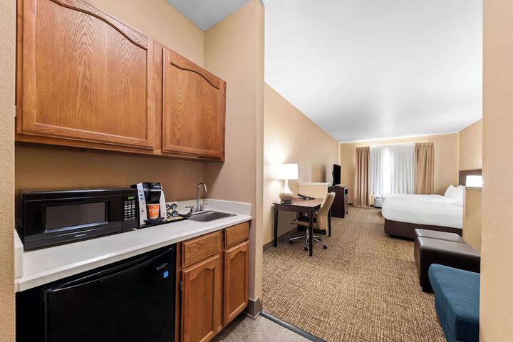 Comfort Suites Roanoke - Fort Worth North