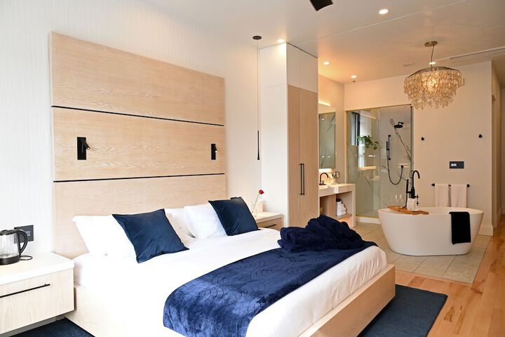 Room 35 of 110