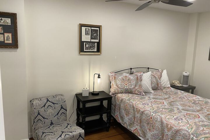 Hermann Crown Suites