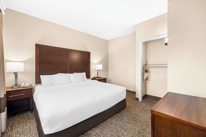 Room 48 of 72