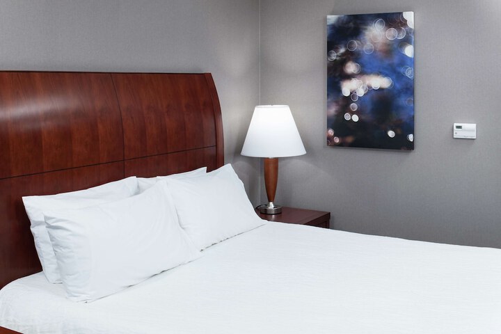 Hilton Garden Inn Naperville / Warrenville