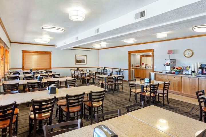 Best Western Plus Weston Inn