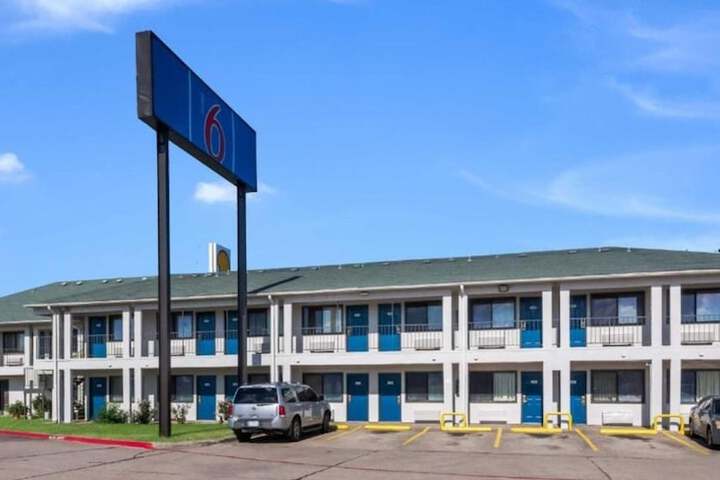 Hotel 6 of 31