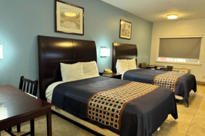 Texas Inn and Suites City Center at University Dr.