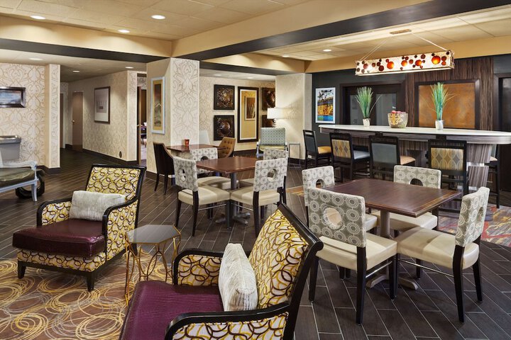 Hotel Interior 12 of 32