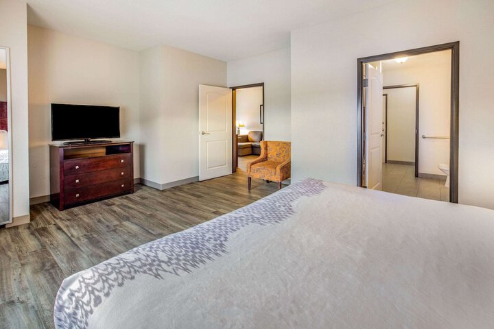 La Quinta Inn & Suites by Wyndham McKinney