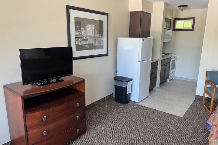 Room 118 of 443