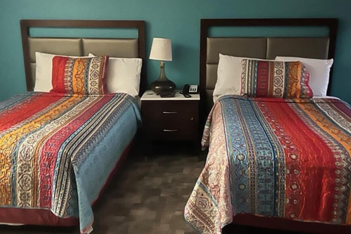 Room 32 of 90
