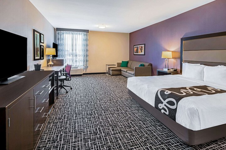 Room 21 of 47