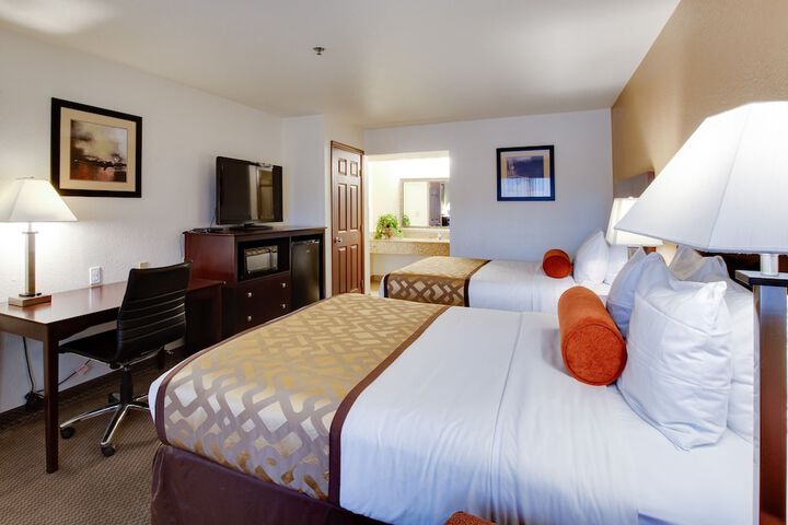 Room 14 of 26