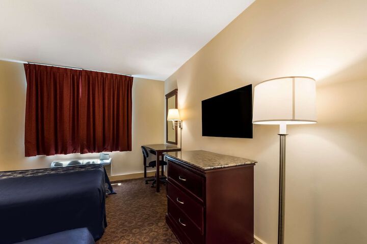 Room 28 of 36