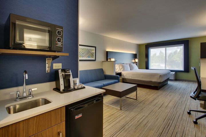 Room 47 of 72