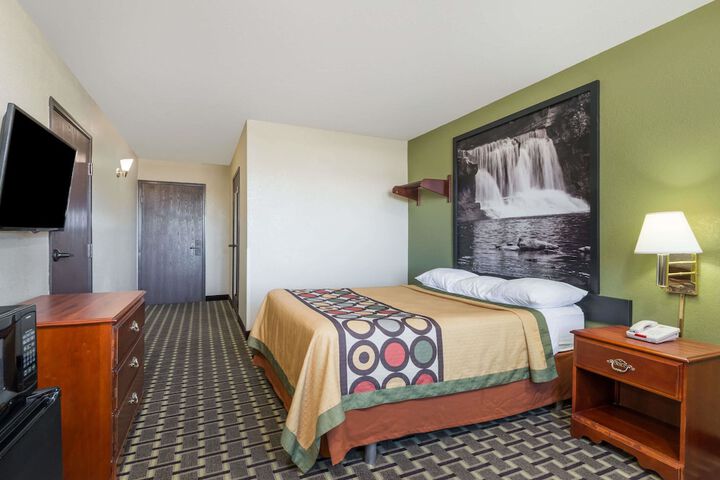 Room 20 of 23