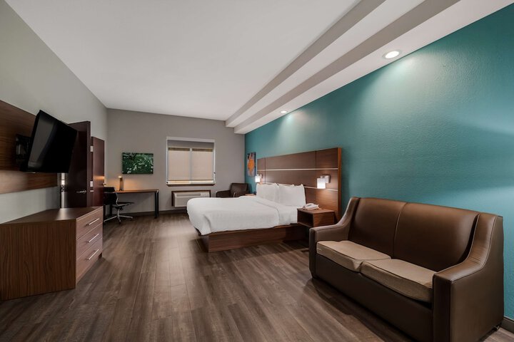 Room 18 of 36
