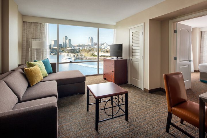Room 28 of 43