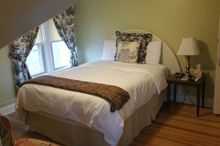 Room 54 of 66