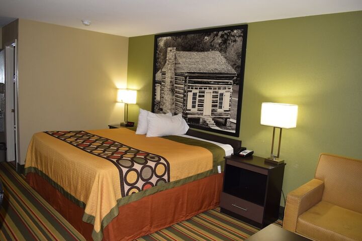 Room 34 of 66