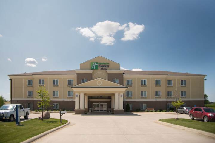 Hotel 8 of 51