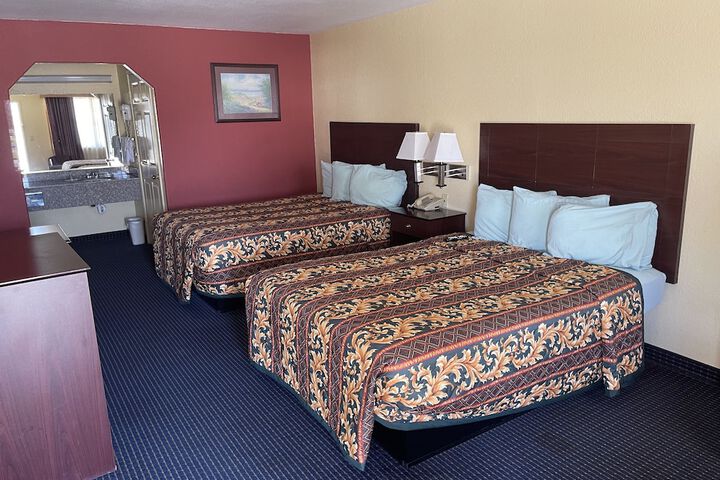 Gun Barrel Executive Inn