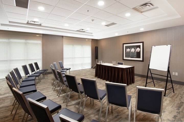 Hampton Inn & Suites Barrie